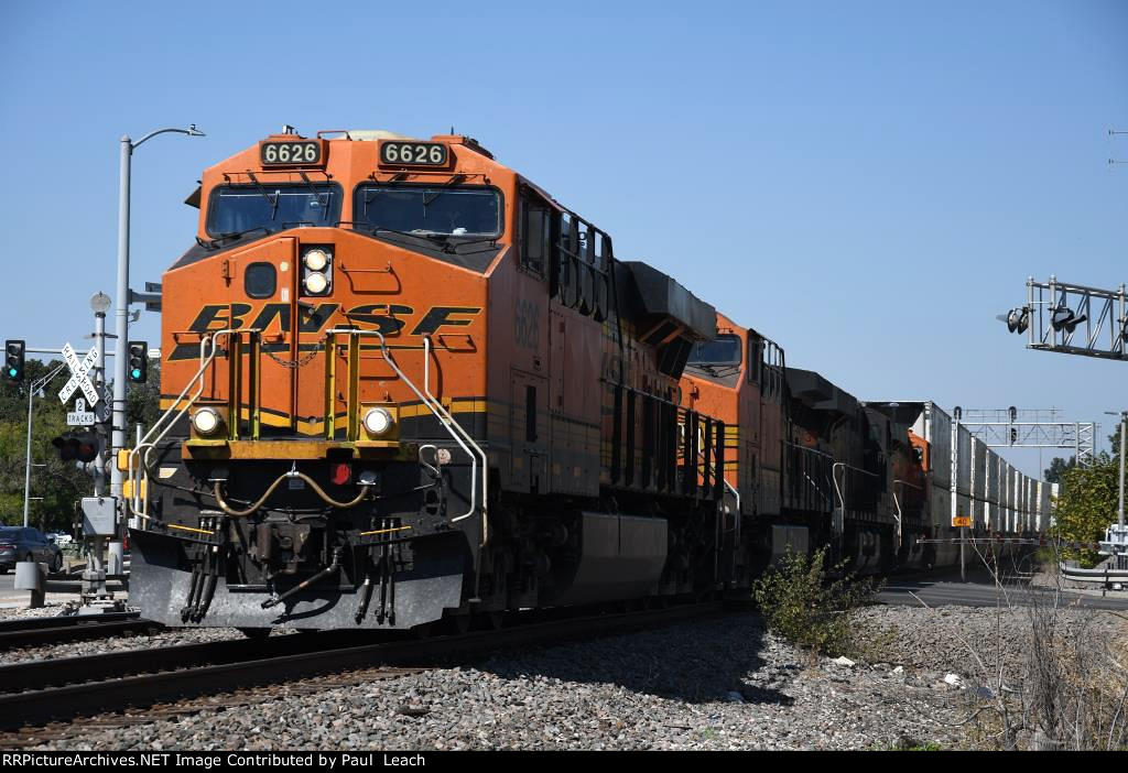Intermodal cruises south